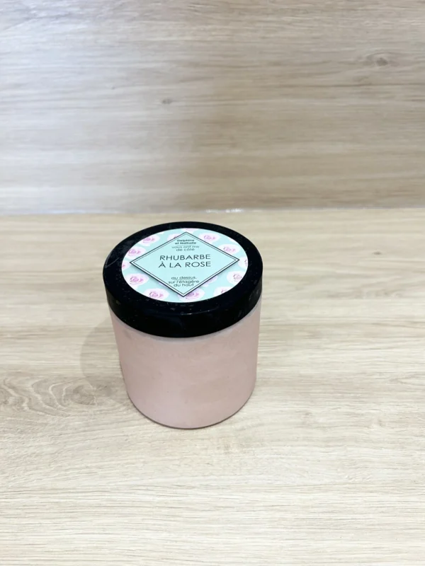Rhubarbe à la rose